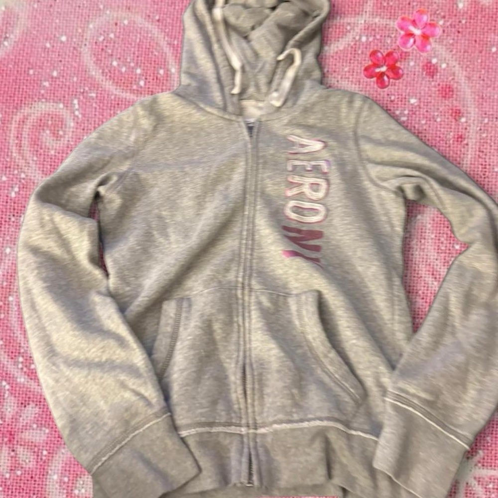 Aeropostale Light Gray Zip-Up Hoodie with Pink Accent